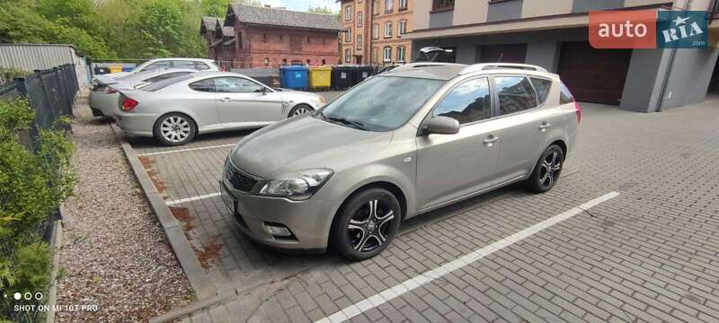 Універсал Kia Ceed 2011 в Житомирі