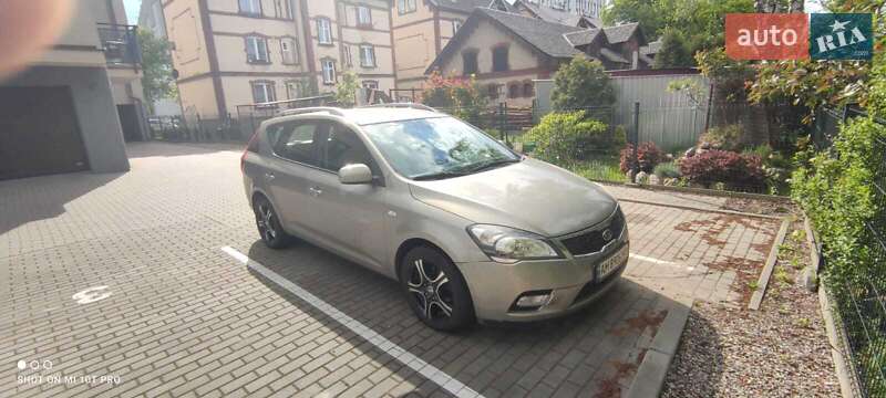 Універсал Kia Ceed 2011 в Житомирі