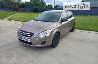 Хетчбек Kia Ceed 2008 в Житомирі