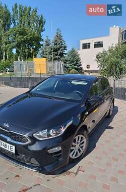 Хэтчбек Kia Ceed 2019 в Запорожье фото Хэтчбек Kia Ceed 2019 в Запорожье