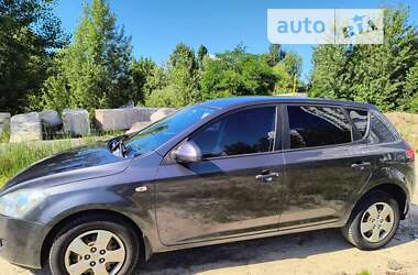 Хетчбек Kia Ceed 2008 в Києві