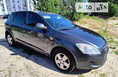 Хетчбек Kia Ceed 2008 в Києві