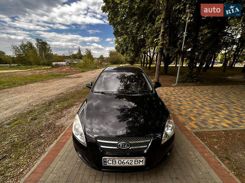 Хетчбек Kia Ceed 2008 в Ріпках