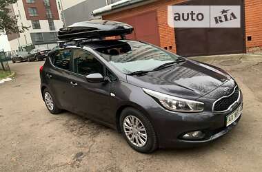 Хэтчбек Kia Ceed 2013 в Львове