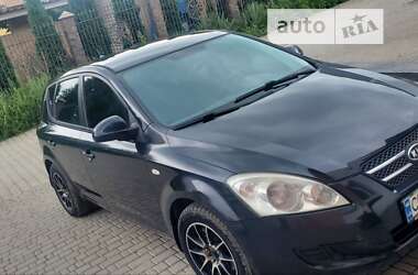 Хетчбек Kia Ceed 2008 в Чернівцях