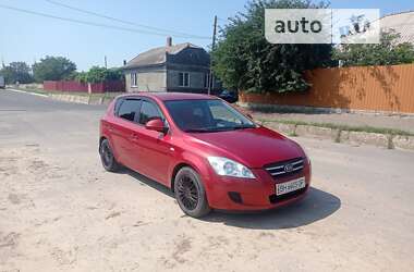 Хетчбек Kia Ceed 2007 в Ізмаїлі