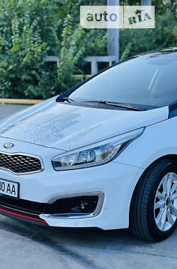 Хэтчбек Kia Ceed 2017 в 