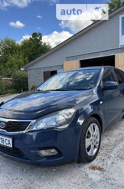 Хэтчбек Kia Ceed 2009 в Прилуках