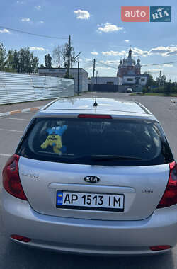 Хэтчбек Kia Ceed 2008 в 