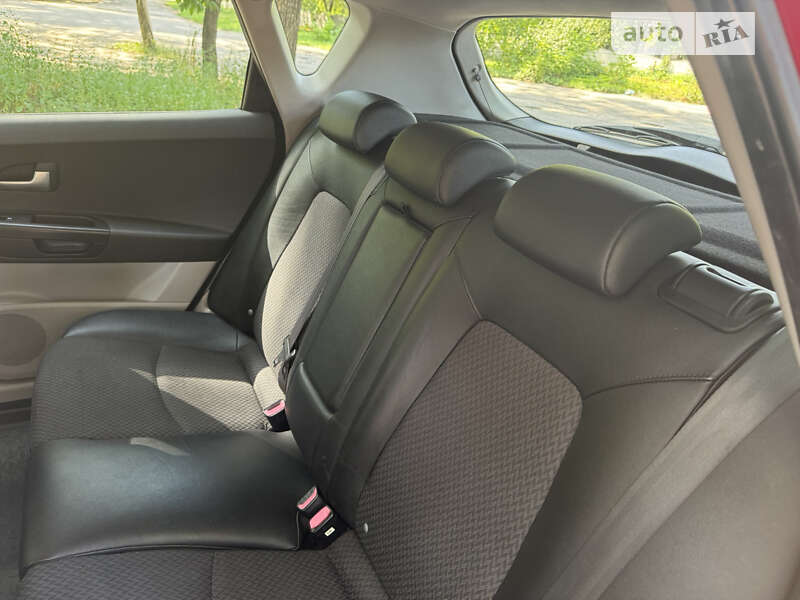 Хэтчбек Kia Ceed 2007 в Днепре