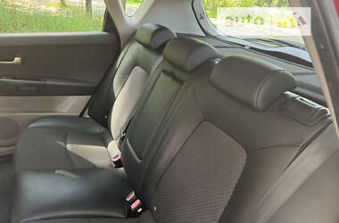Хэтчбек Kia Ceed 2007 в 