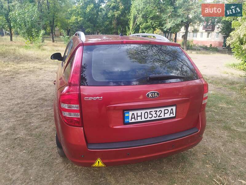 Универсал Kia Ceed 2008 в Краматорске