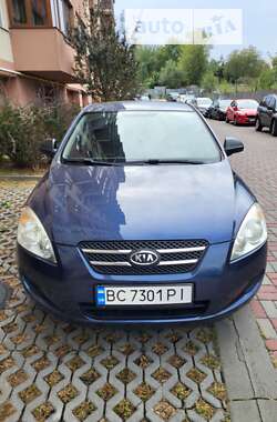 Хэтчбек Kia Ceed 2008 в Львове