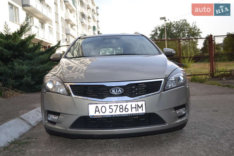 Універсал Kia Ceed 2010 в Долинській