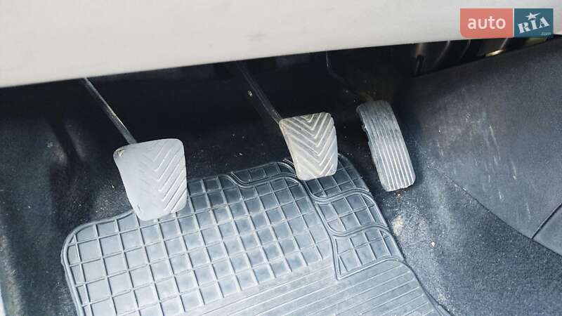 Хэтчбек Kia Ceed 2007 в Ровно