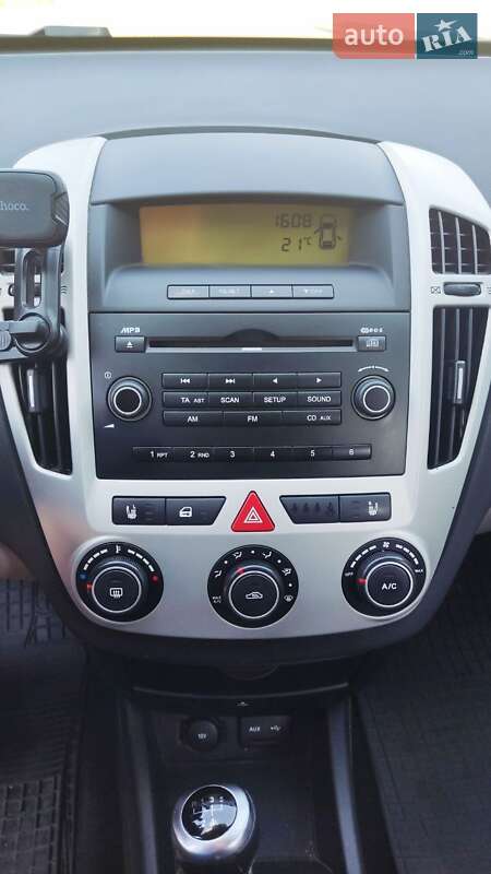 Хэтчбек Kia Ceed 2007 в Ровно