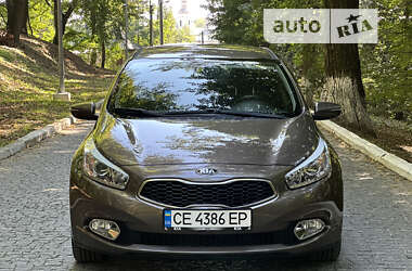 Хетчбек Kia Ceed 2013 в Чернівцях