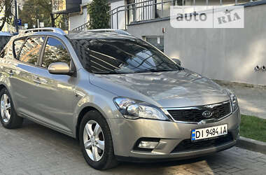 Универсал Kia Ceed 2011 в Львове