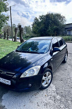 Хэтчбек Kia Ceed 2008 в Новом Роздоле