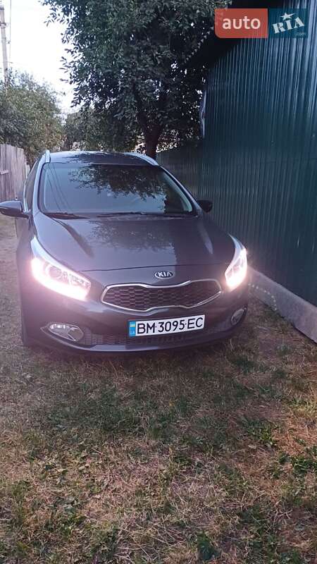 Универсал Kia Ceed 2013 в Новгород-Северском фото Универсал Kia Ceed 2013 в Новгород-Северском