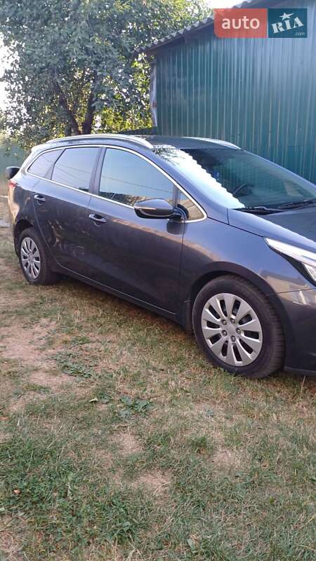 Универсал Kia Ceed 2013 в Новгород-Северском фото 8 Универсал Kia Ceed 2013 в Новгород-Северском