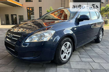 Универсал Kia Ceed 2008 в Киеве