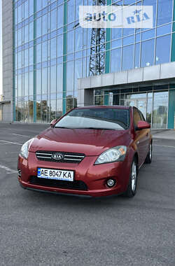 Хетчбек Kia Ceed 2008 в Дніпрі