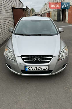 Хэтчбек Kia Ceed 2007 в Киеве