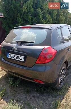 Хетчбек Kia Ceed 2008 в Близнюках