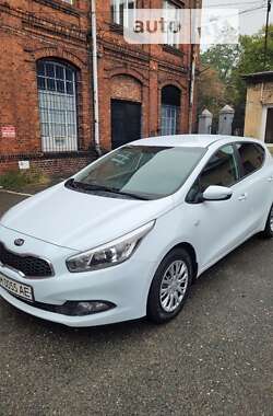 Хетчбек Kia Ceed 2013 в Києві