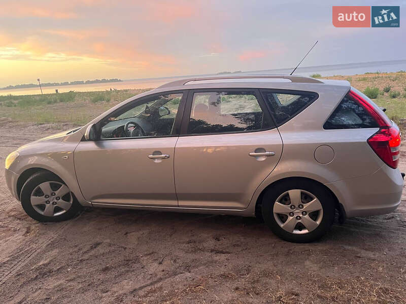 Універсал Kia Ceed 2008 в Черкасах