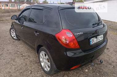 Хэтчбек Kia Ceed 2008 в Николаеве