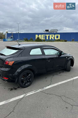 Хэтчбек Kia Ceed 2008 в 