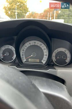 Хэтчбек Kia Ceed 2008 в 