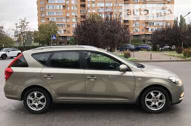 Універсал Kia Ceed 2010 в Києві