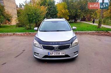 Универсал Kia Ceed 2010 в Марганце