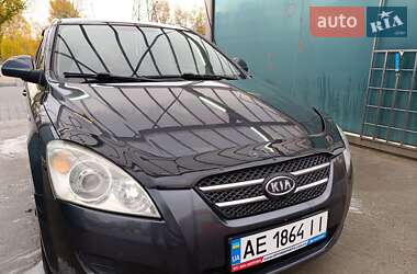 Хетчбек Kia Ceed 2007 в Кам'янському