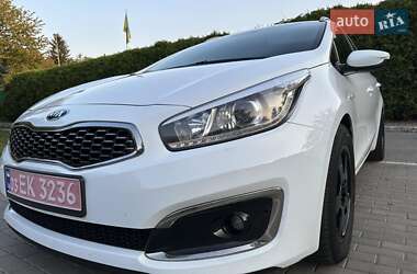 Универсал Kia Ceed 2017 в Луцке