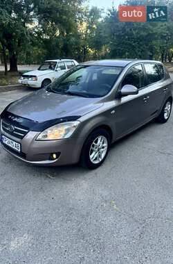 Хетчбек Kia Ceed 2008 в Запоріжжі