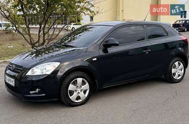 Хэтчбек Kia Ceed 2008 в Киеве