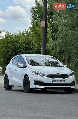 Хэтчбек Kia Ceed 2017 в Львове