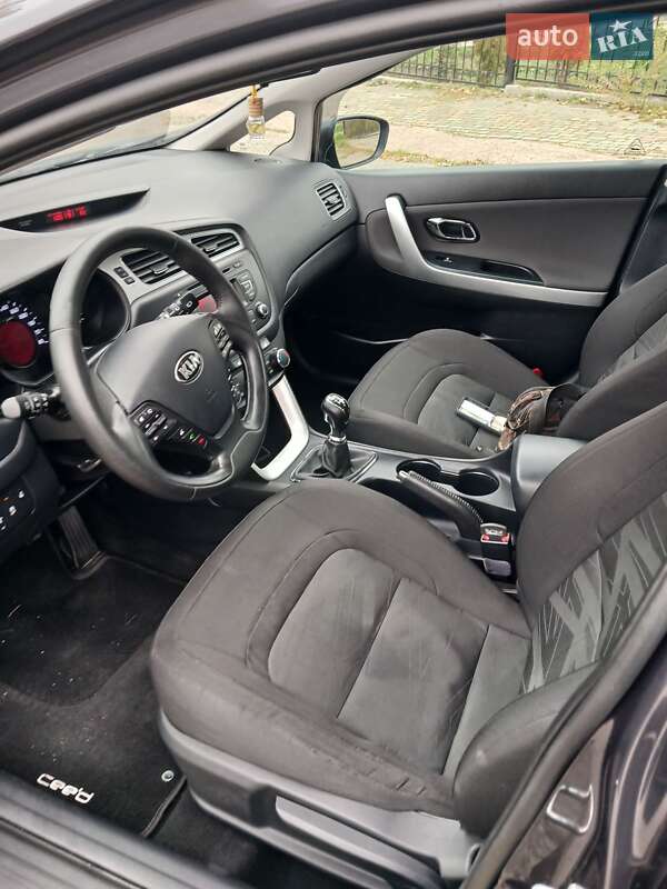 Универсал Kia Ceed 2012 в Запорожье