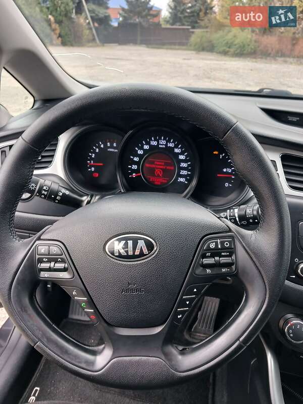Универсал Kia Ceed 2012 в Запорожье
