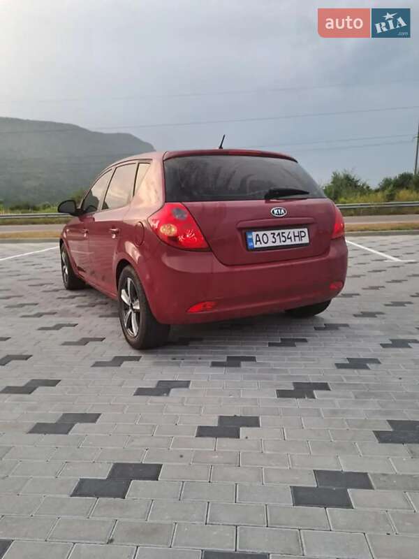 Хэтчбек Kia Ceed 2008 в Хусте фото 15 Хэтчбек Kia Ceed 2008 в Хусте