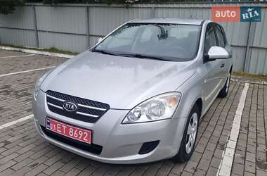 Хэтчбек Kia Ceed 2007 в Луцке