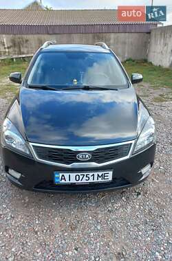 Универсал Kia Ceed 2011 в Киеве