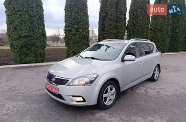 Универсал Kia Ceed 2010 в Дубно