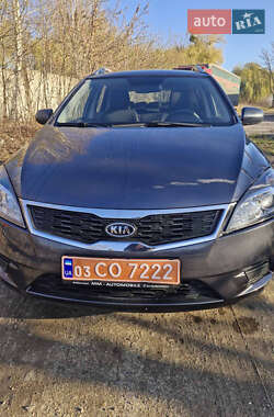 Универсал Kia Ceed 2010 в Луцке