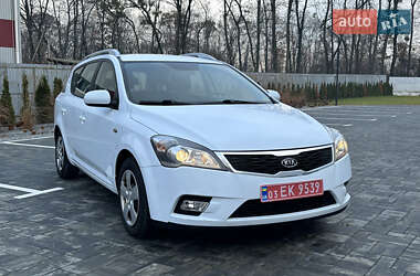 Универсал Kia Ceed 2009 в Луцке