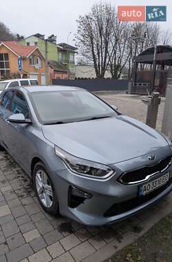 Хэтчбек Kia Ceed 2019 в Ужгороде